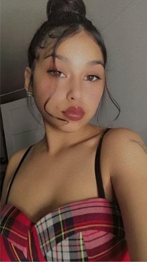 Latina Escort Mix Teases at Los Angeles Square 34