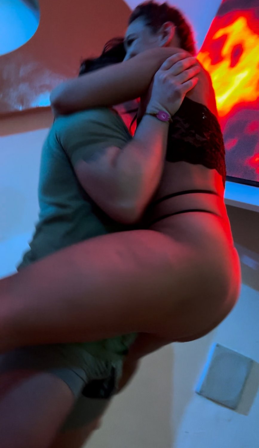 Amateur Prostitute Acting Filthy Outdoors for Cock 18