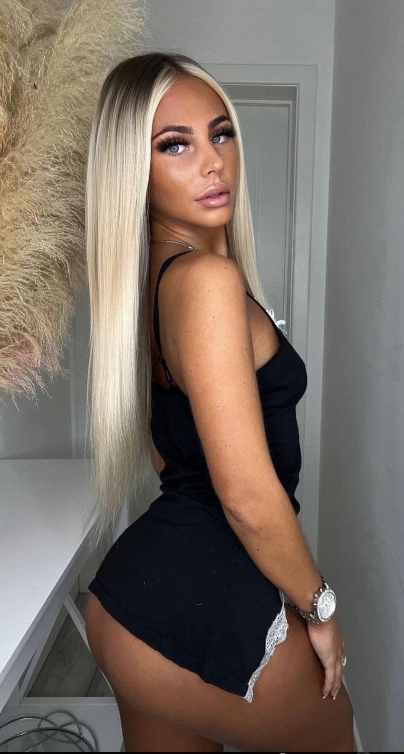 Blond Scottish Chav Whore Spreads for Both Holes 19