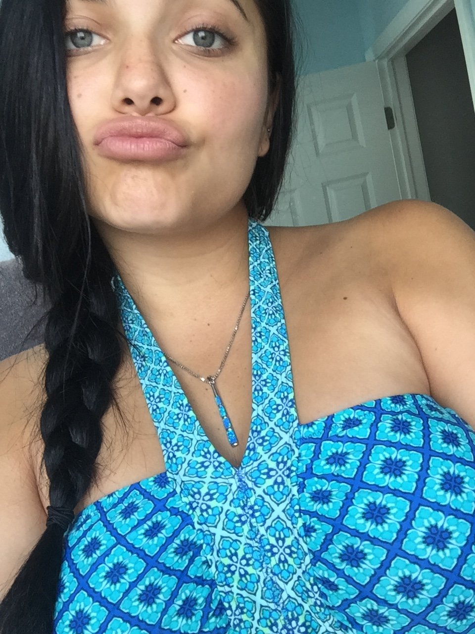 メイシー・バーガー・エクスポーズド：スラッティー・アレオラス・オン・フル・ディスプレイ 3