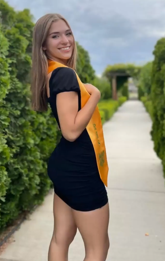 TikTok Slut Showering, Loving BBC and Swallowing Cum 1