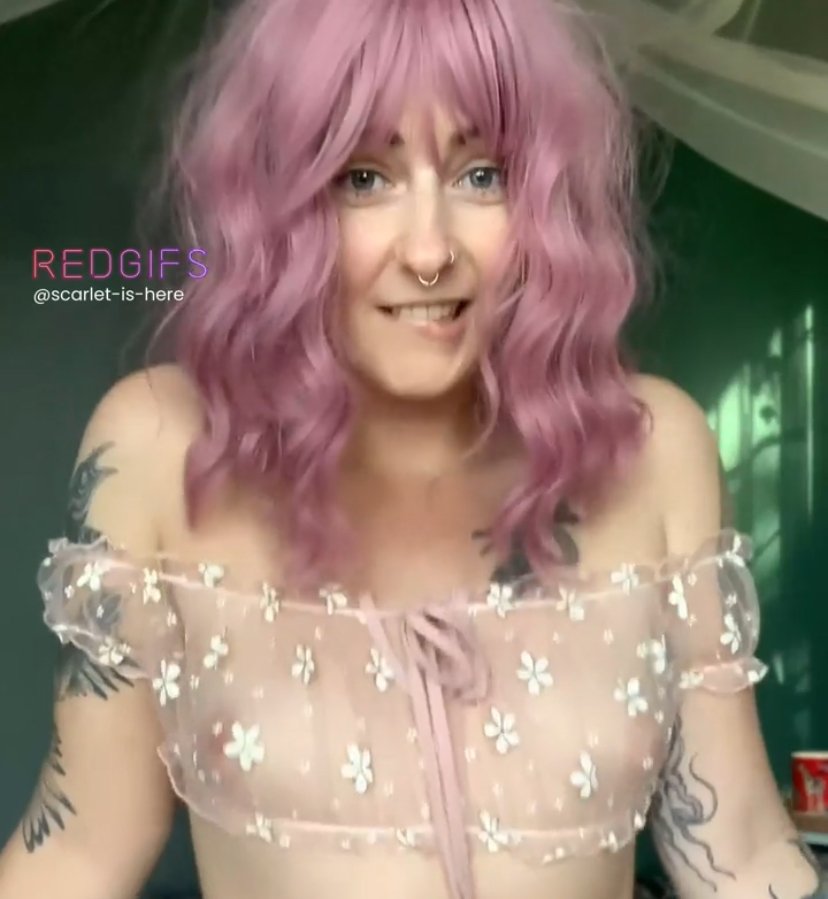 Sabroso punk de pelo rosa 2