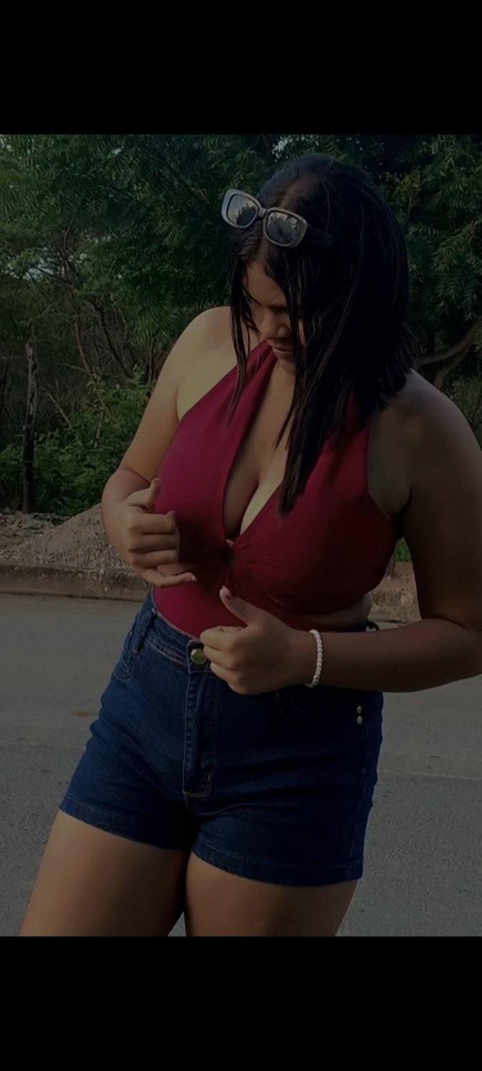 Welche dieser Mädchen ist am heißesten Kommentar dort nennen pv 1