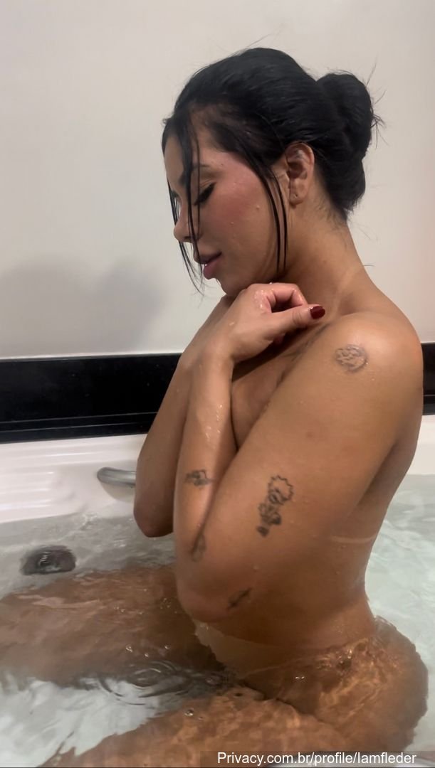 Nataly Novinha Vazados 17
