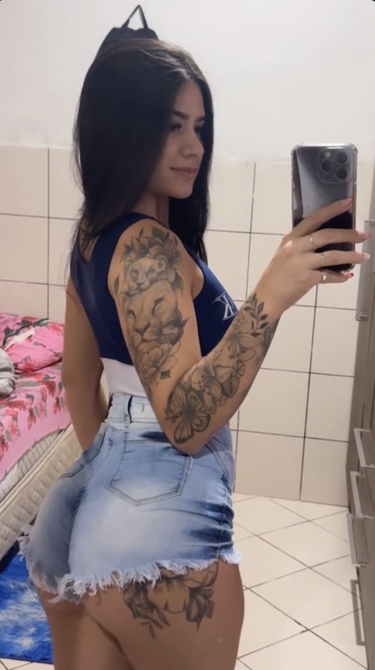 Morena tatuada do rabao 7