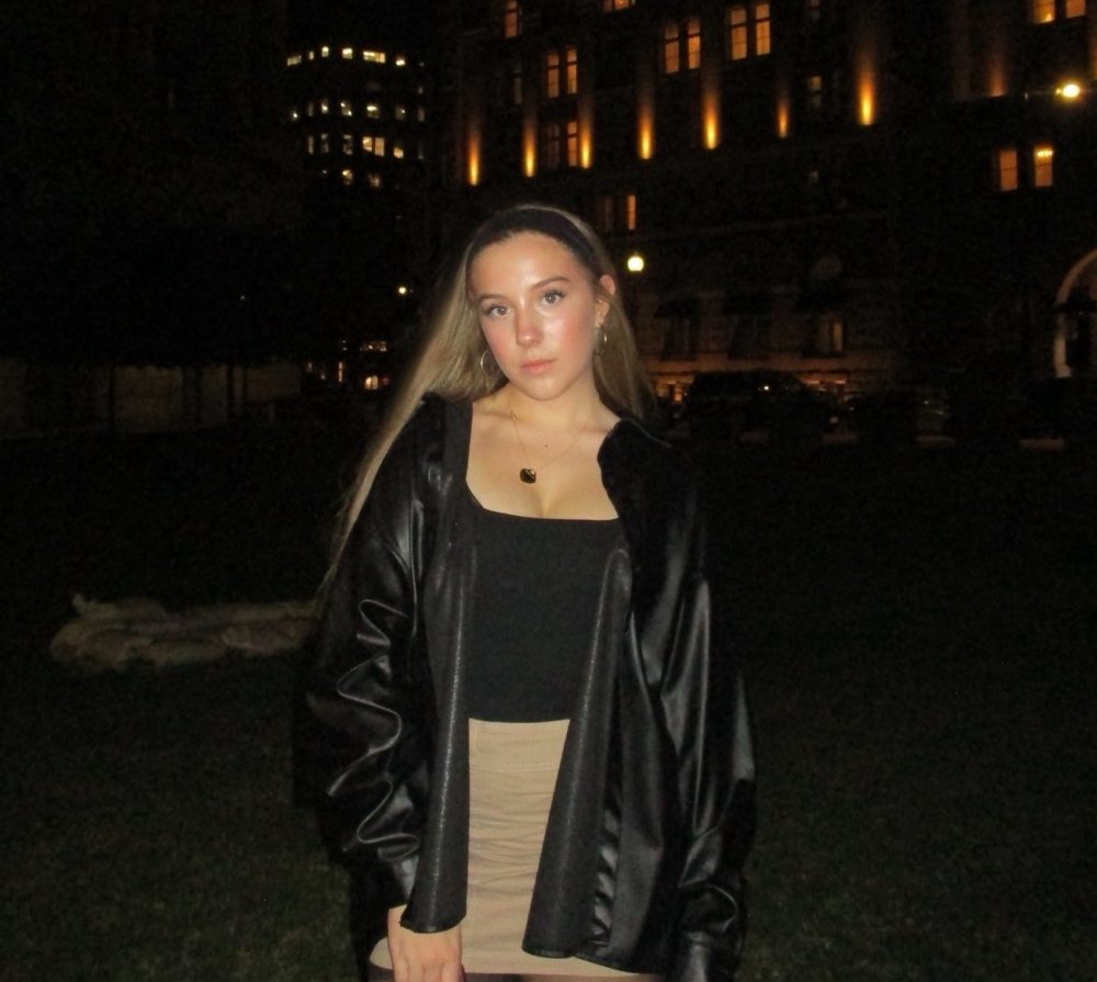 ジューシー・カレッジ・ブルネット・デストロイド・オン・カメラ 3