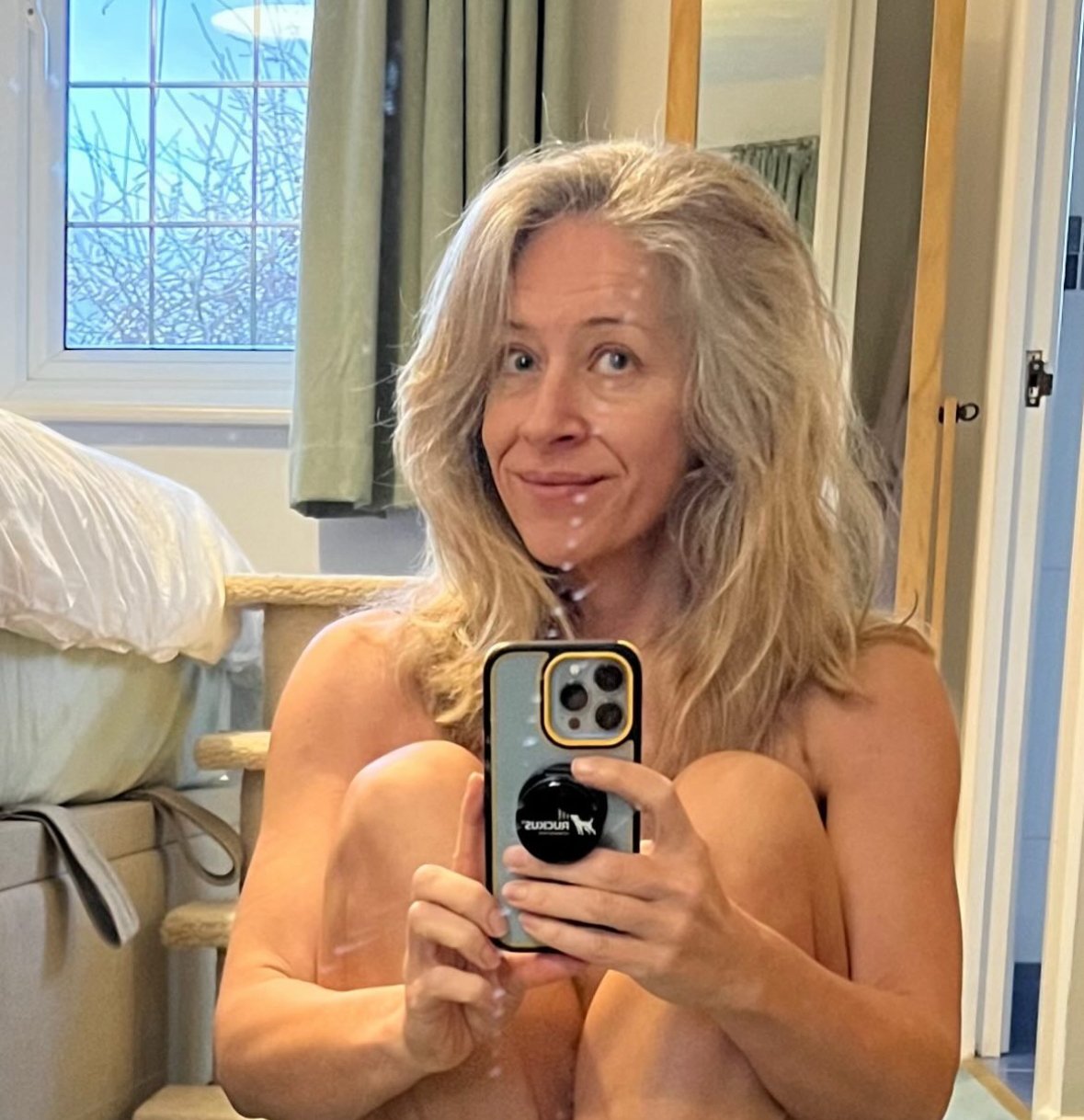 Sarah milf 54 yıl 24