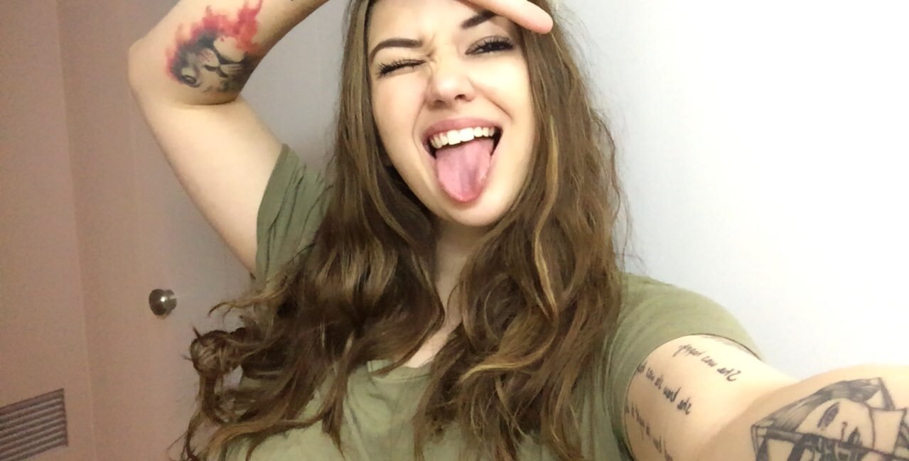 Sexy Phat Milf Bragging About How Irresistible She Is 9