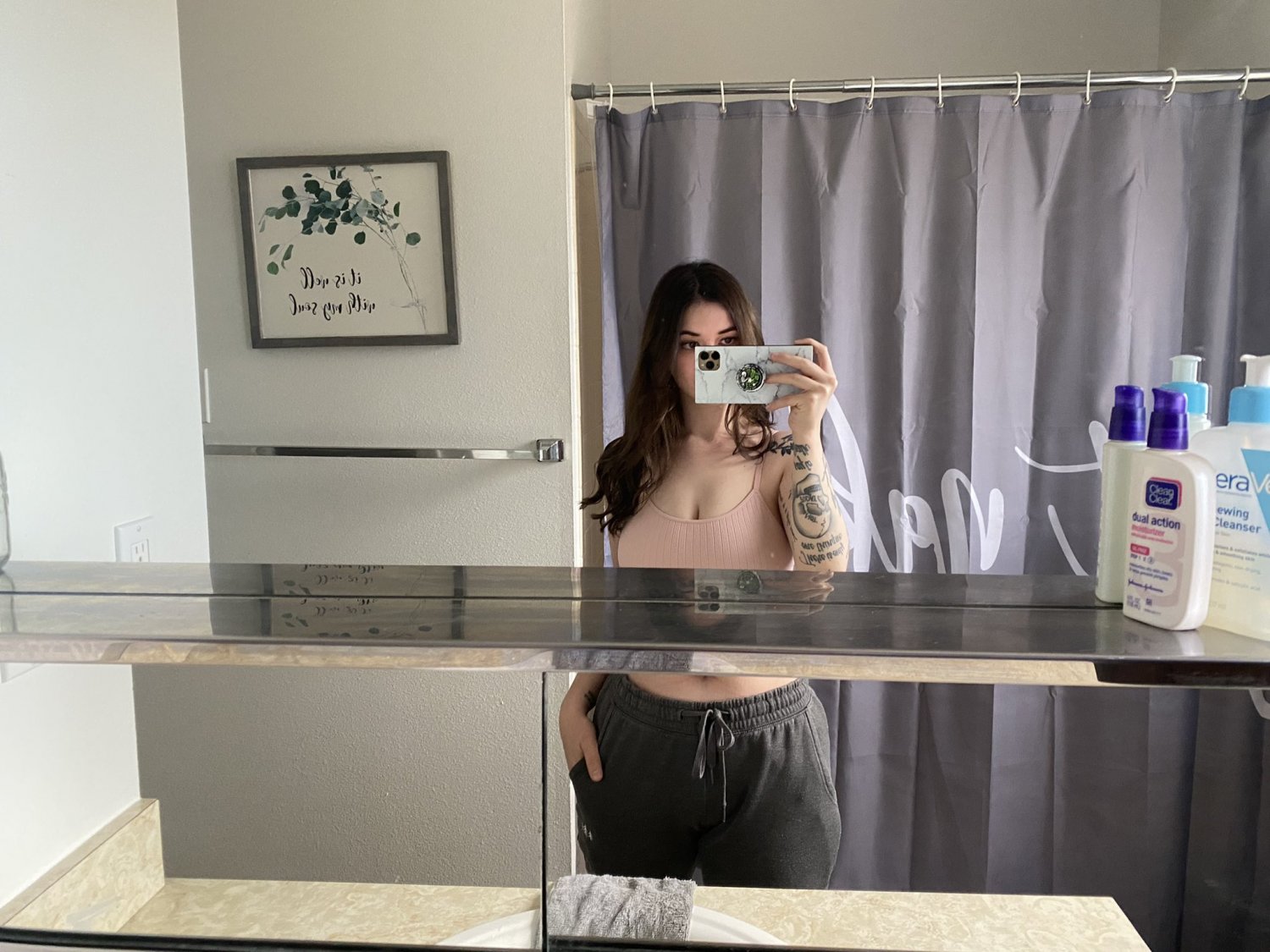 Sexy Phat Milf Bragging About How Irresistible She Is 14