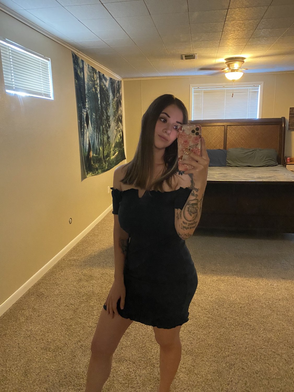 Sexy Phat Milf Bragging About How Irresistible She Is 18