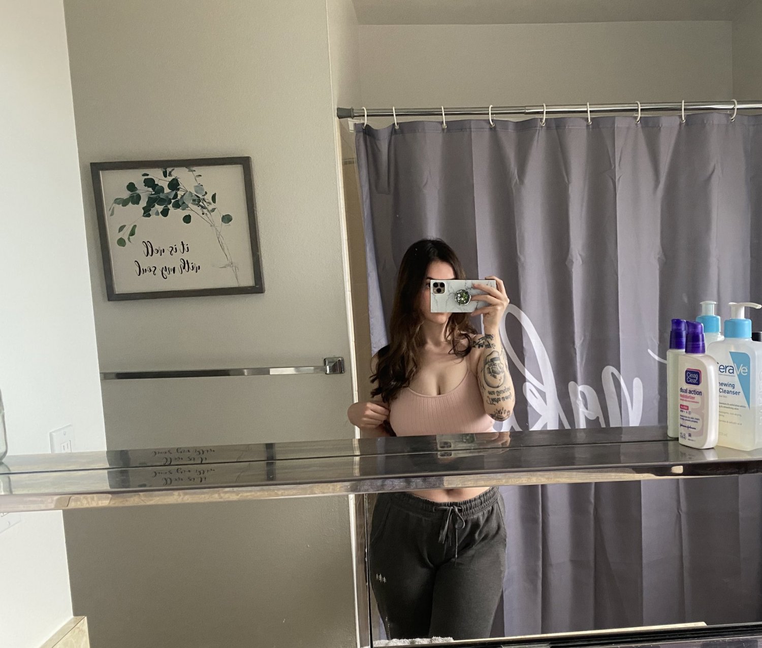 Sexy Phat Milf Bragging About How Irresistible She Is 28