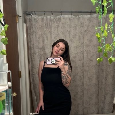Sexy Phat Milf Bragging About How Irresistible She Is 40