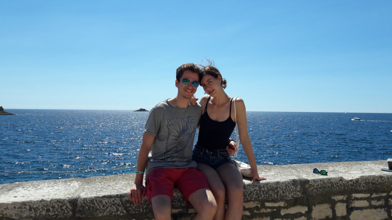 Short-Haired Skinny Hanna in PMV Fantasy 2