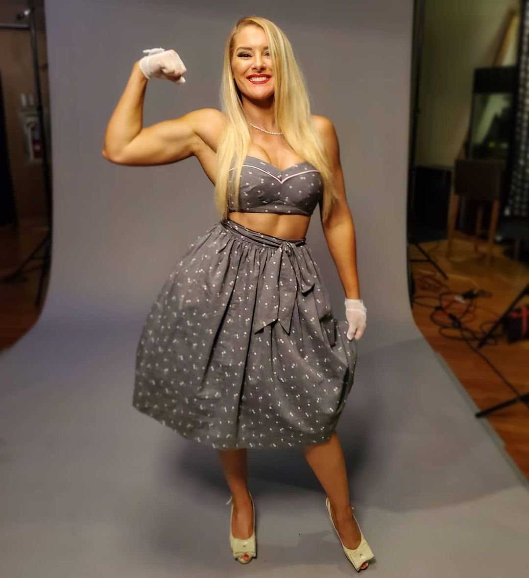 Ona sprawia, że twój penis jest sztywny jak patyk 😏😏 część druga 43