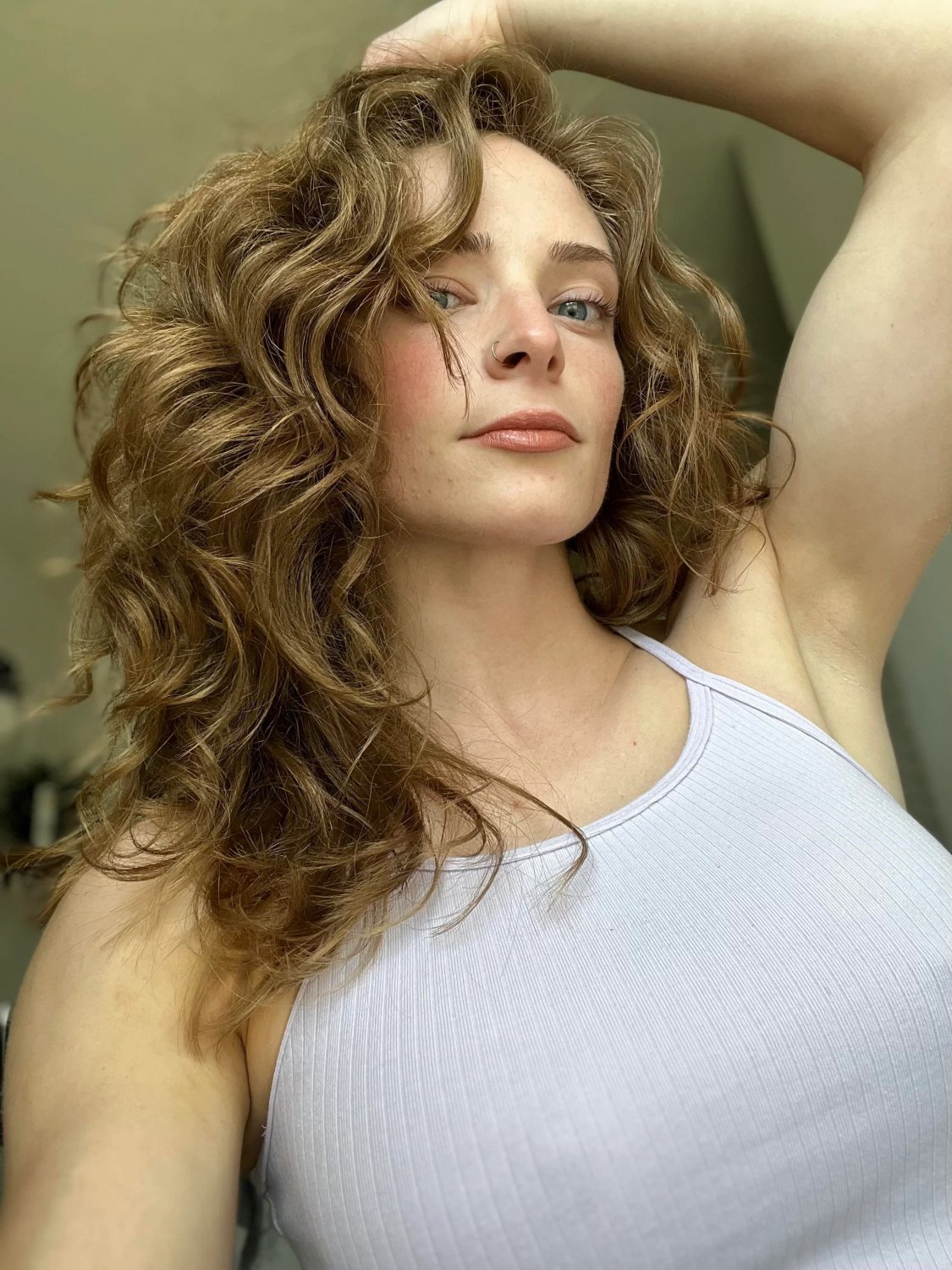 Fitness Wife Showing Off Her Curves ♠️ 3