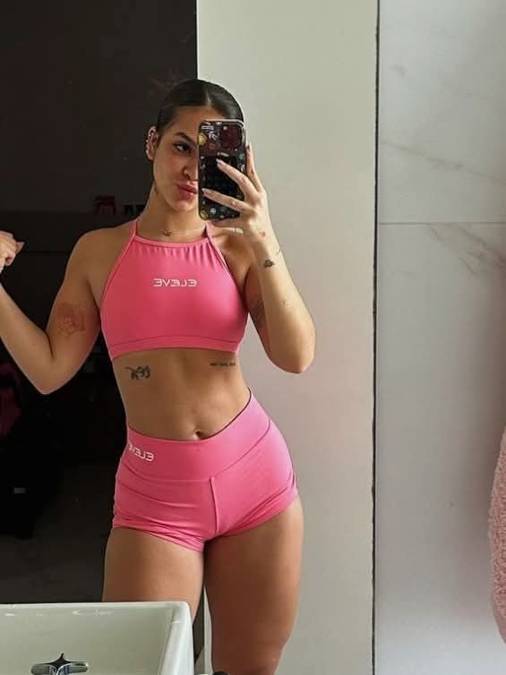 Mel Mais gata gostosa 30