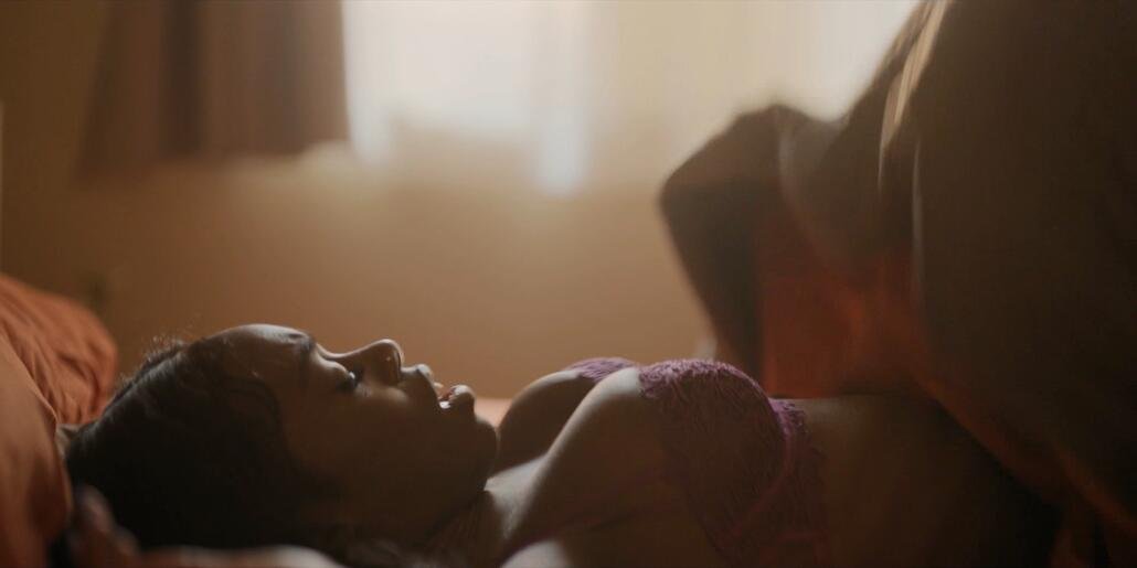 エボニー・クイーンズ・スティール・ザ・スポットライト・ウィズ・ピュア・センシュアリティ 8