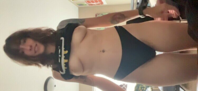 Prostituta grávida Becca R 14