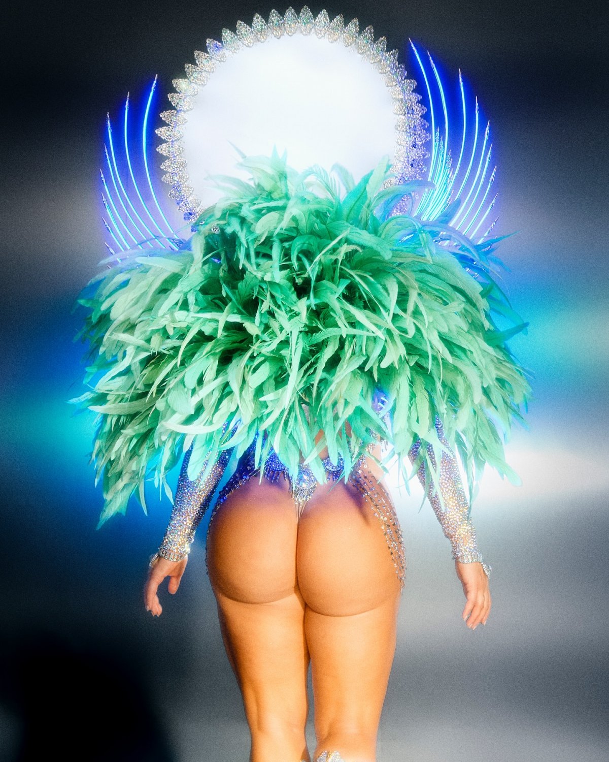 パオラ・オリベイラズ・シークレット・モーメンツ・アンベイルド 6