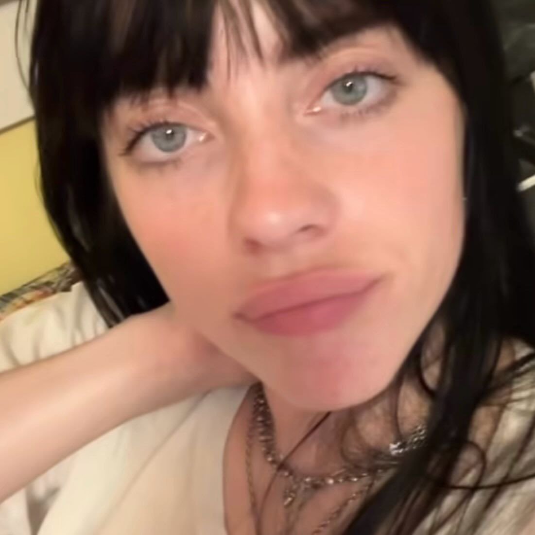 Billie Eilish Neue Bilder und Videos 60