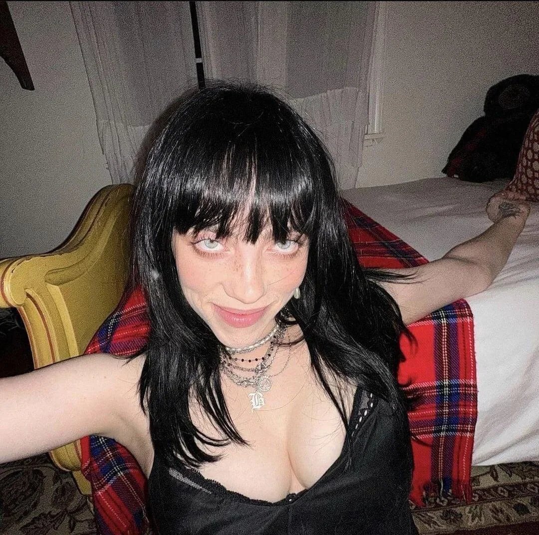 Billie Eilish Neue Bilder und Videos 65