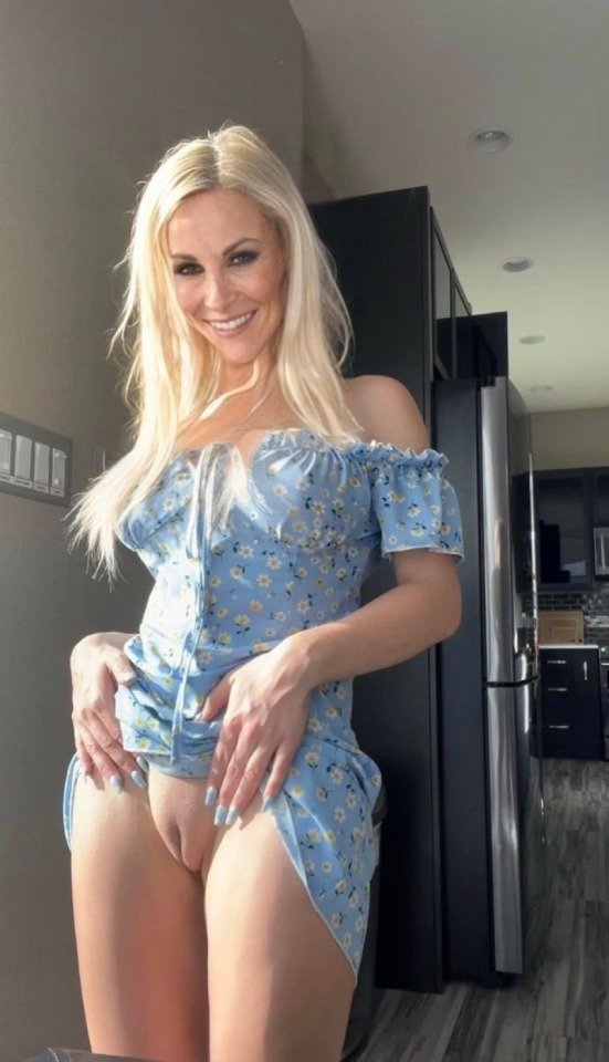 ウェンズデイ・ミルフス・ゲッティング・フィルシー・ミッドウィーク・トリーツ 63