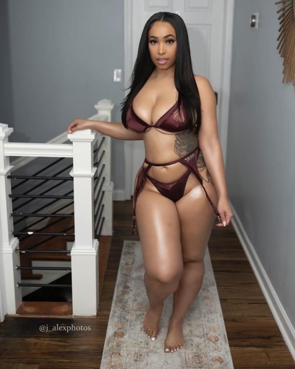 Banked By A Whole Crew – She Couldn’t Say No 1