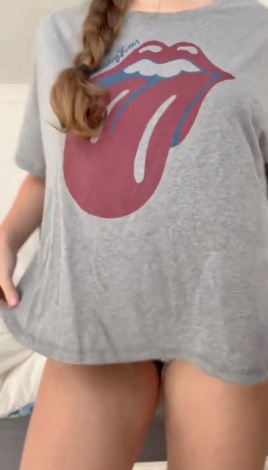South Carolina College Babe Strips And Flaunts Giant Tits 3