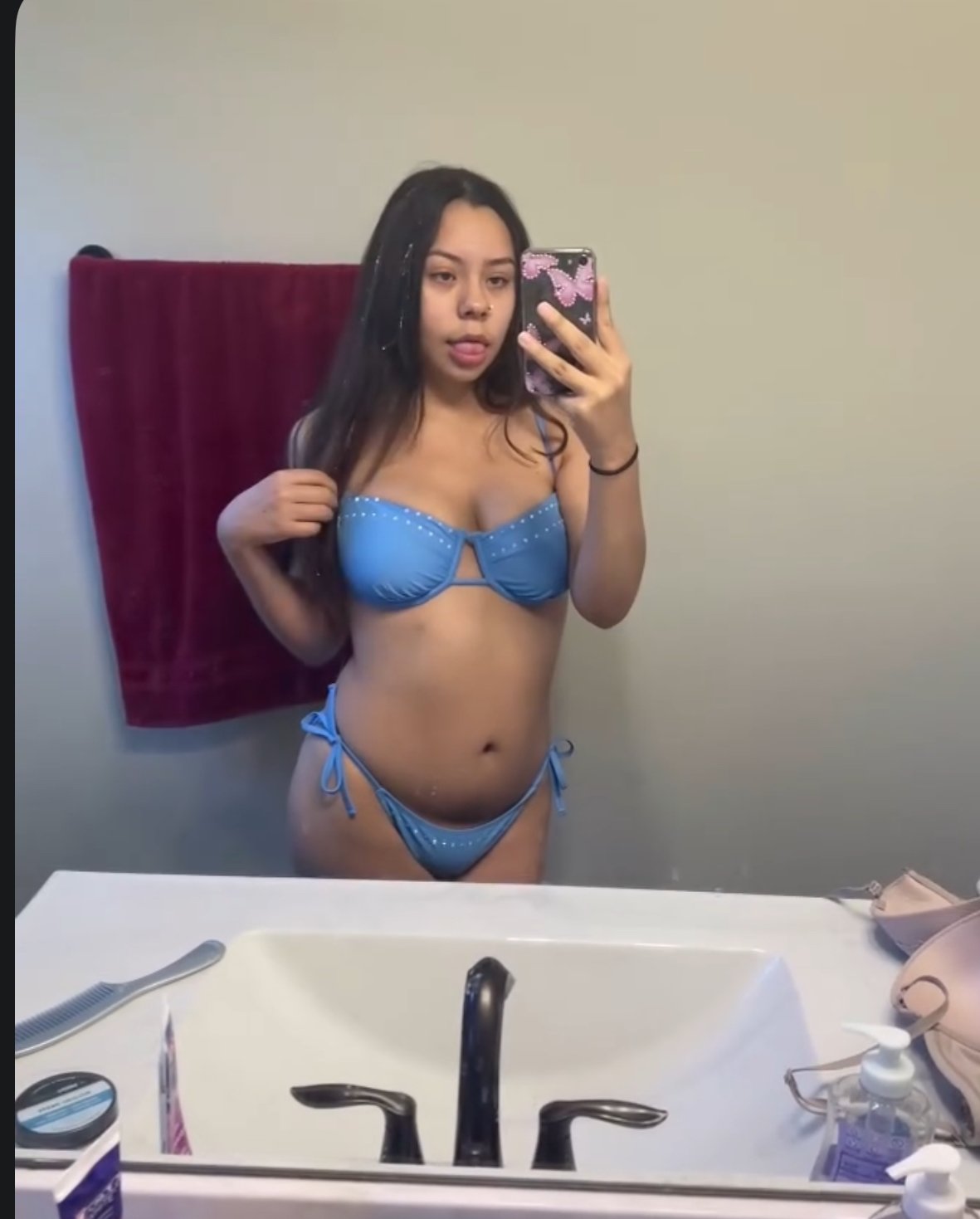 Maya, uma prostituta sumarenta, a exibir-se 7
