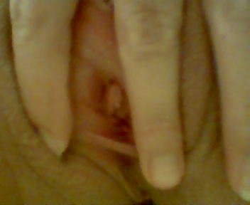 35살 엄마의 방에 있는 사진에서 엄마의 모습을 발견했습니다. 43