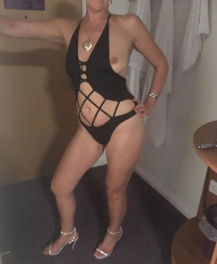 UK MILF Natasha From Thetford Getting Wild 14