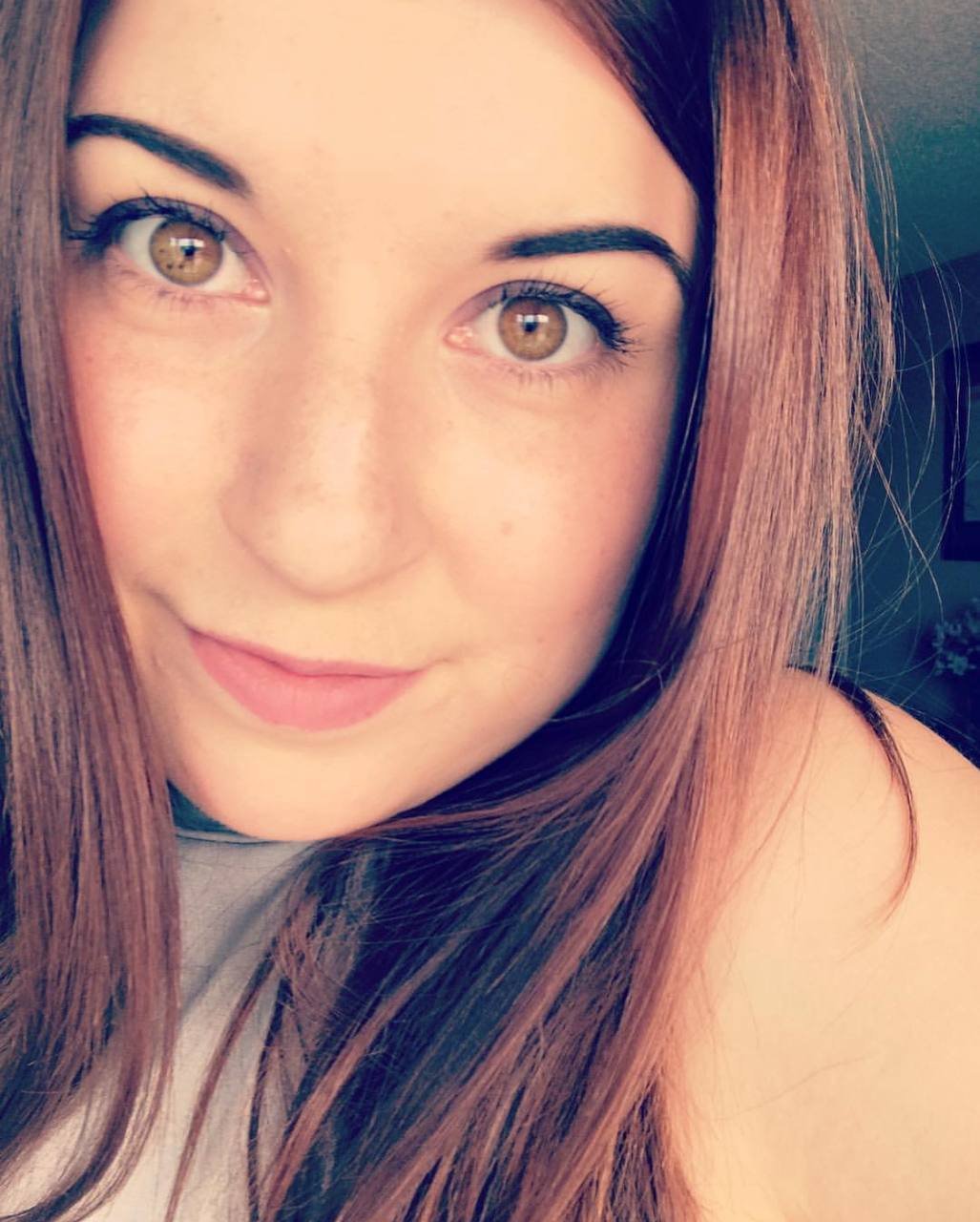 Caitlin, The Cute 32-Year-Old Canadian Wife You Wish Was Yours 14