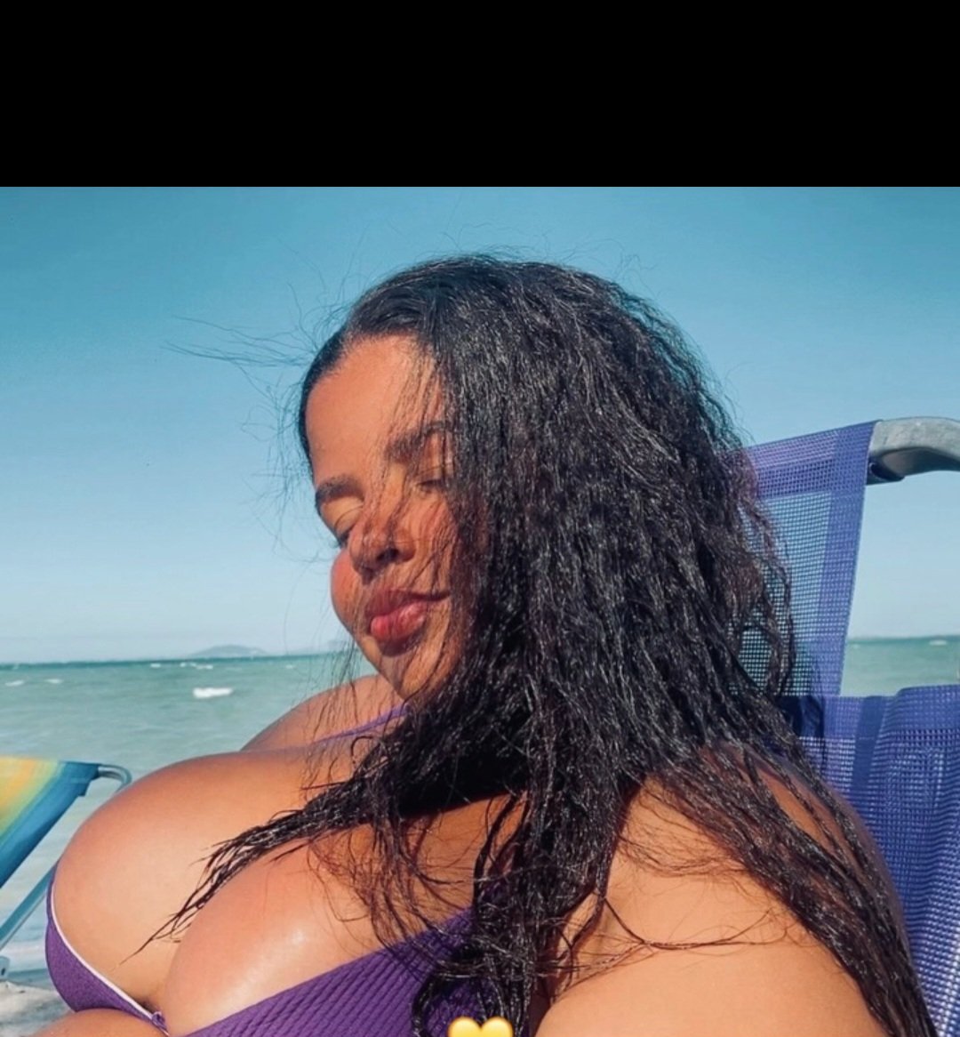 Big Titted Thick Instagram Goddess Showing Off Her Curves 2