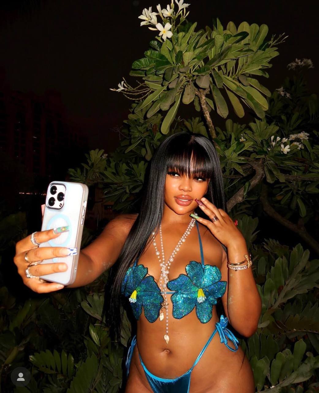 Ebony Latina CoCo Tweaking Her Naked Body Like A Goddess 8