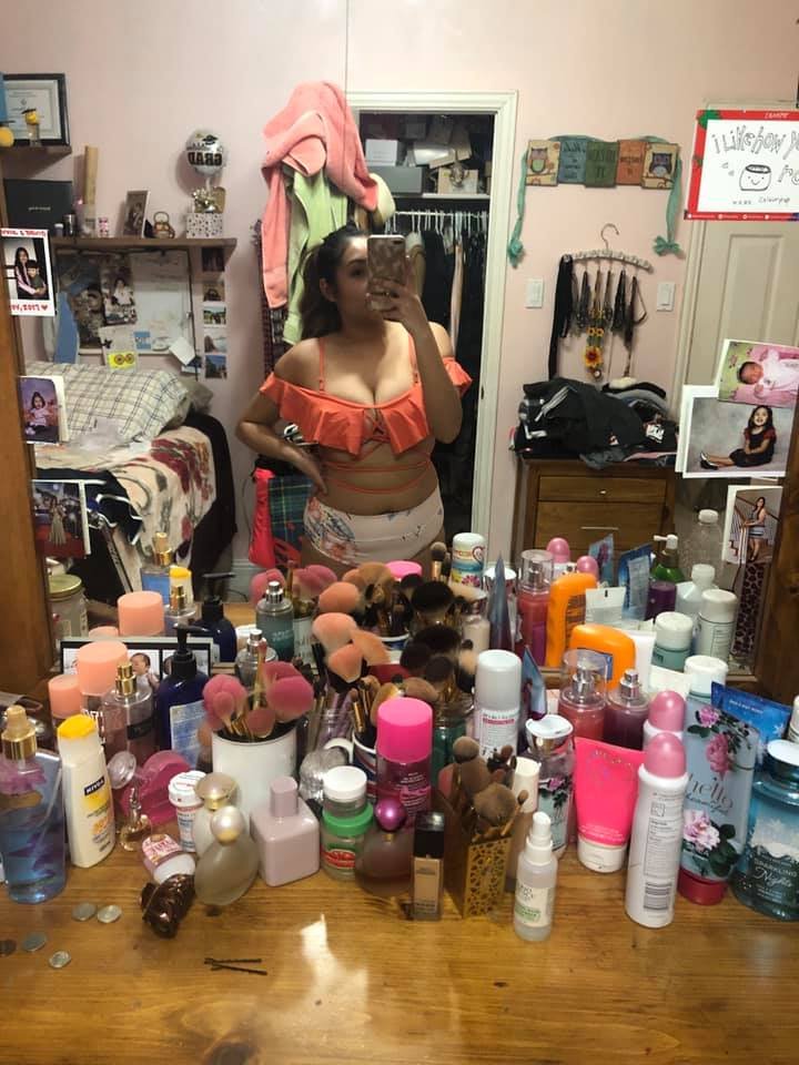 Gorgeous Chubby Latina Ex From ATX Showing Off In Hot Leaks 13