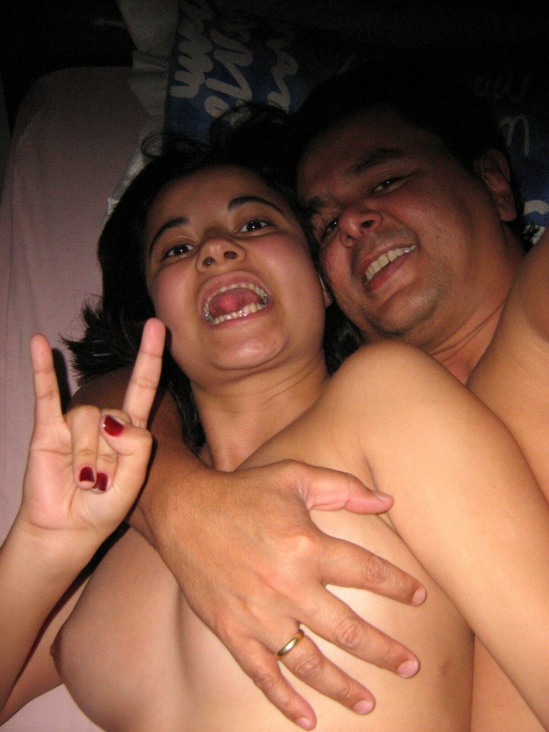 casada rabuda morena cavala peituda gostosa, corno manso, linda maravillosa puta esposa morena mama 13