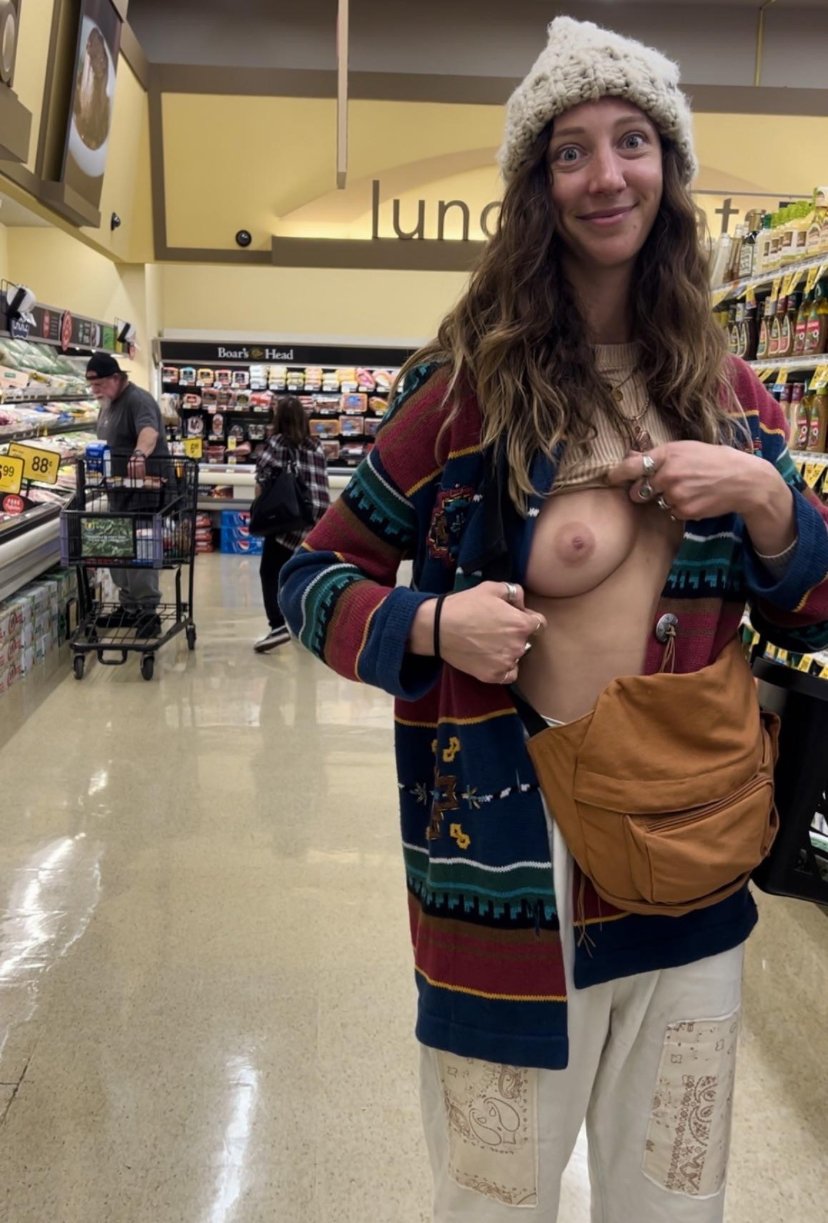 スニーキー・パブリック・フラッシュ・ザットル・メイク・ユー・ウィッシュ・ユー・ワー・ゼア・ウォッチング 14