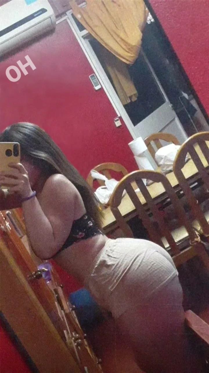 Nahii caceres argentina con terrible culo 55