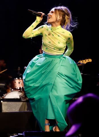 Leaked: Lauren Daigle Looking Hot As Hell And Covered In Cum 4