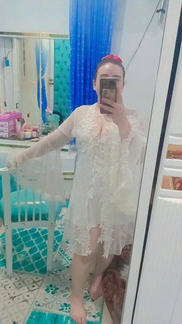 Hijabi Bombshell — Muslimah Babe Revealing Her Body 4