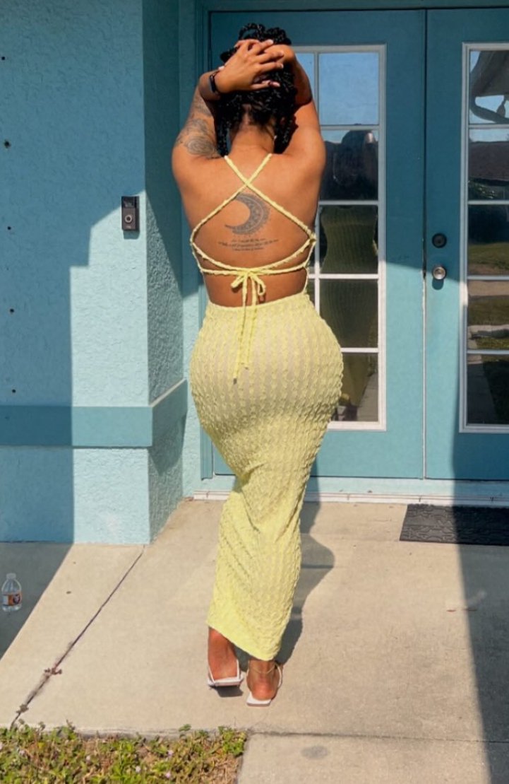 Ebony Temptress Teasing In A Tight Dress 1