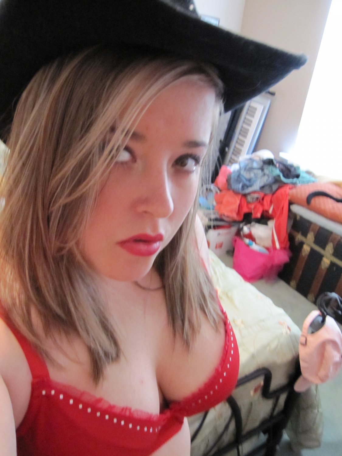 Slutty Wife M3L!$$@ Begging For More 7