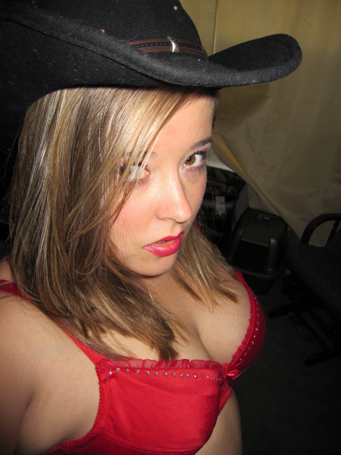 Slutty Wife M3L!$$@ Begging For More 8