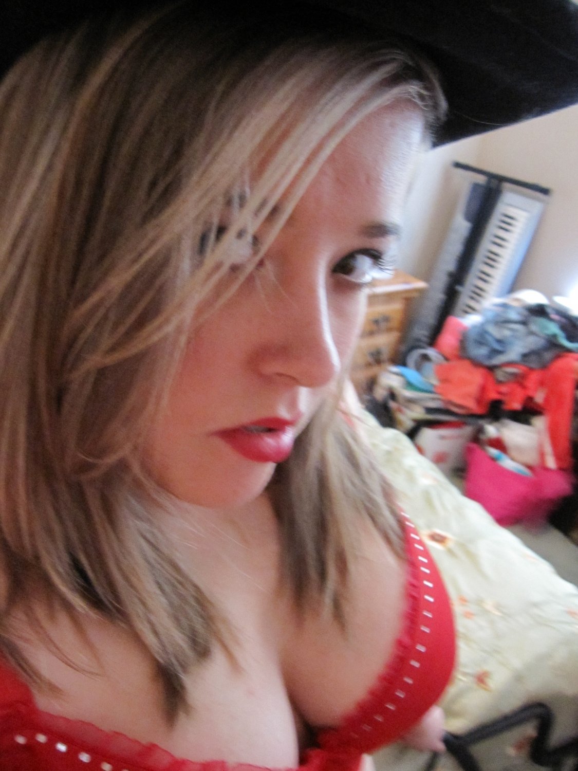 Slutty Wife M3L!$$@ Begging For More 12