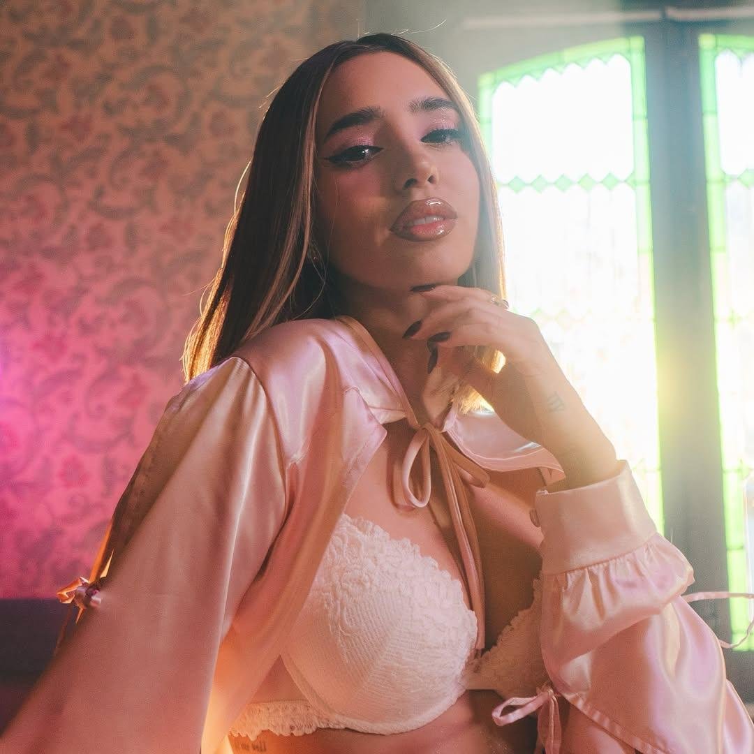 Domelipa's New Sexy Video And Photos — A Pure Latin Dream 2