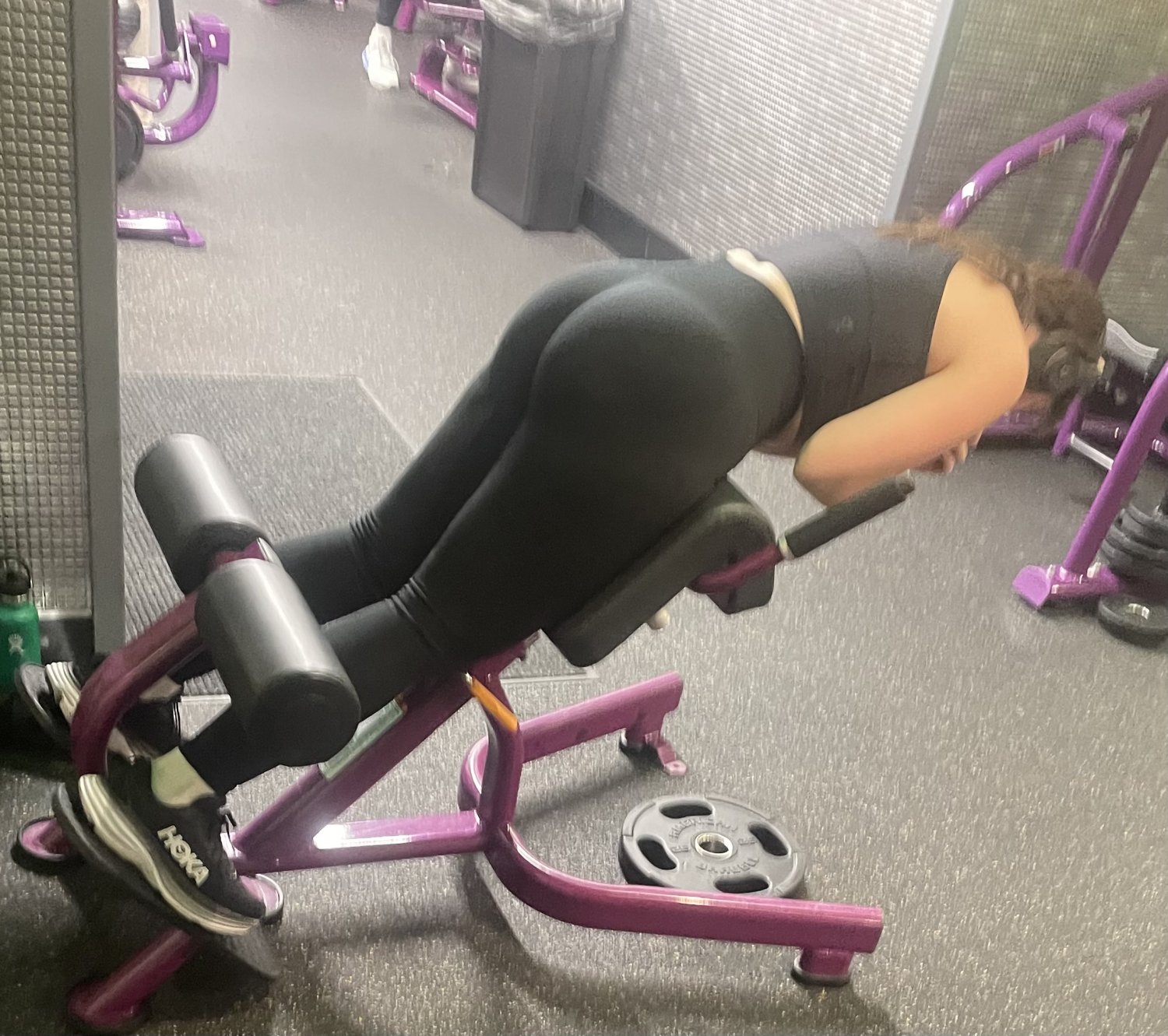 Thick Booty Gym Babe Stretching That Perfect Ass Just For You 1