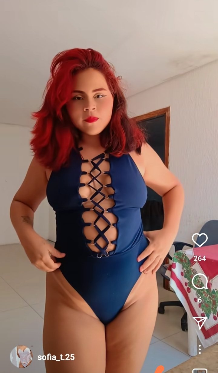 Thick Redhead Novinha Showing Off Her Juicy Curves On OnlyFans 4