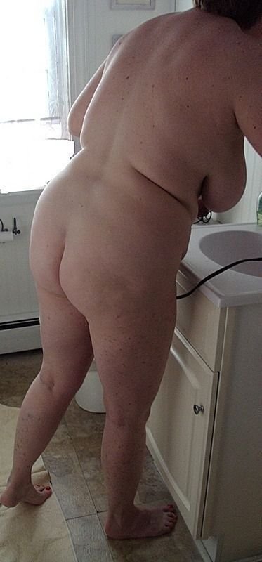Curvy Goddess With A Body Built For Sin 2