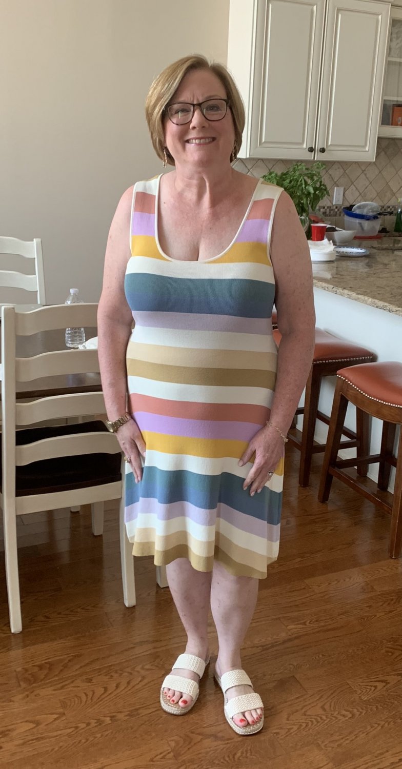 Curvy Goddess With A Body Built For Sin 3