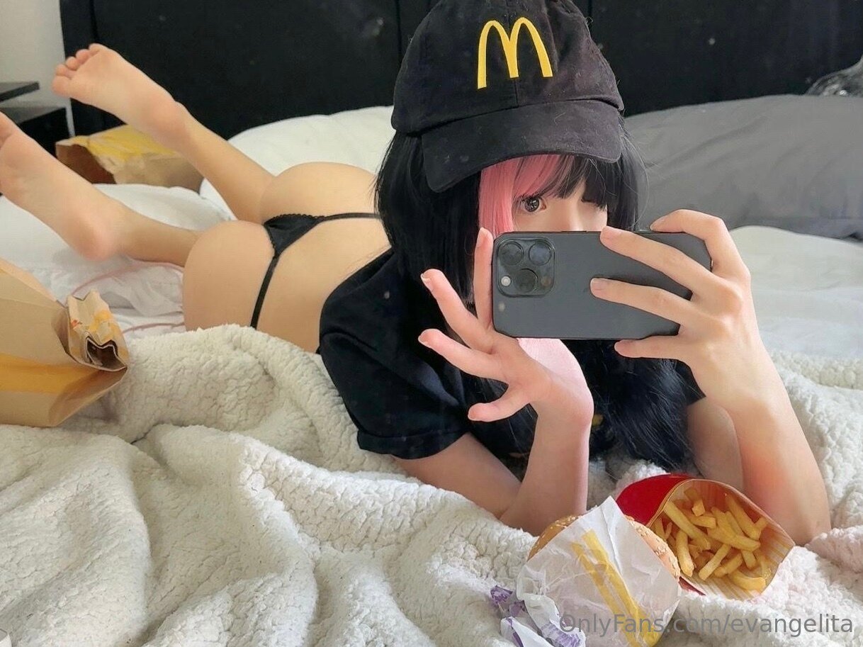 Novinha Nerd Gostosa 31